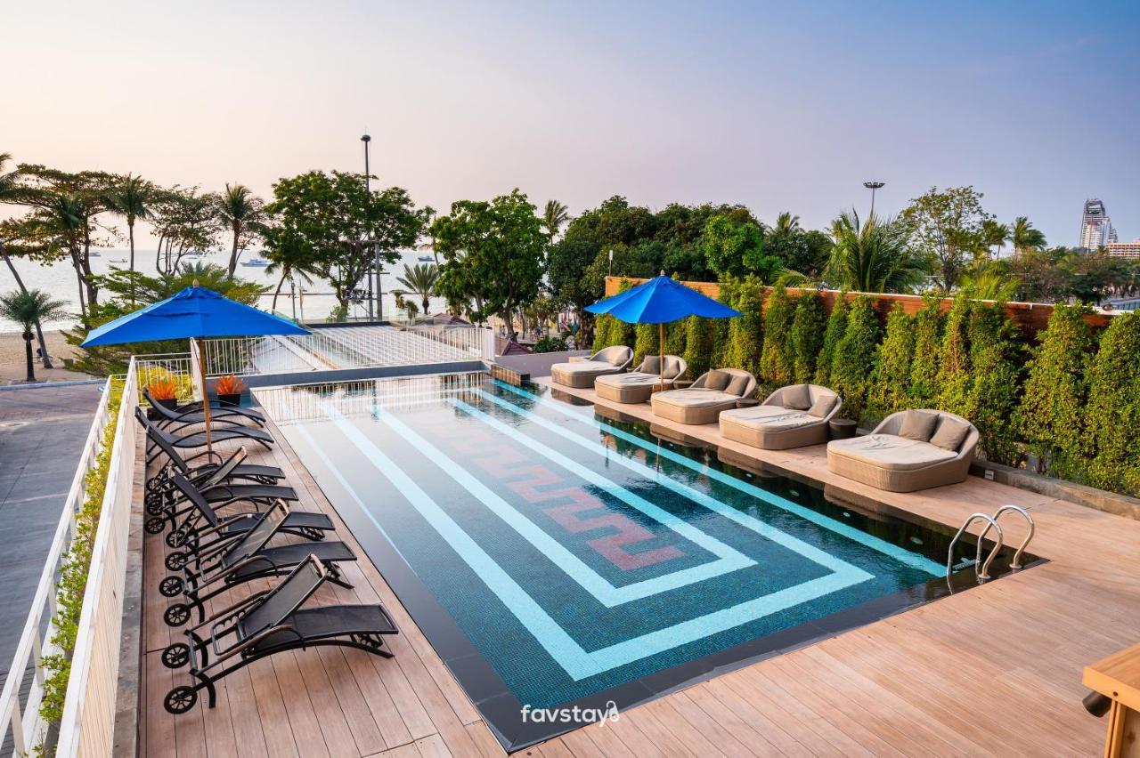 Mera Mare Pattaya Beach And Resort Ngoại thất bức ảnh